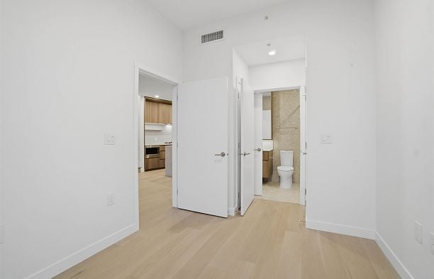 608 5212 Cambie Street Cambie