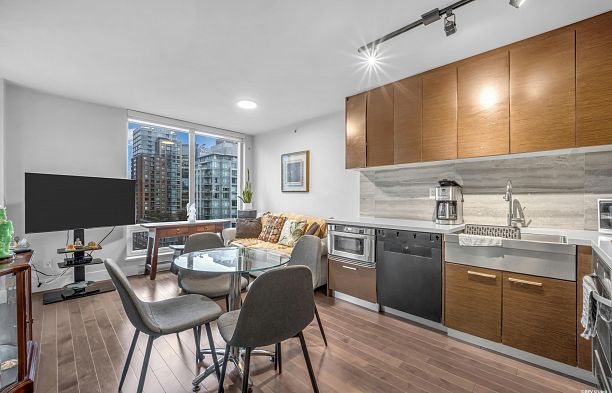 1602 535 Smithe Street Downtown VW