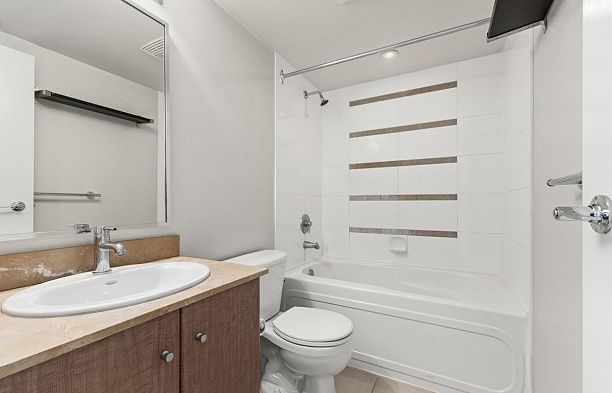 3403 909 MAINLAND STREET, Vancouver BC V6B 1T7 Yaletown