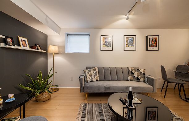 4343 11th Avenue Point Grey