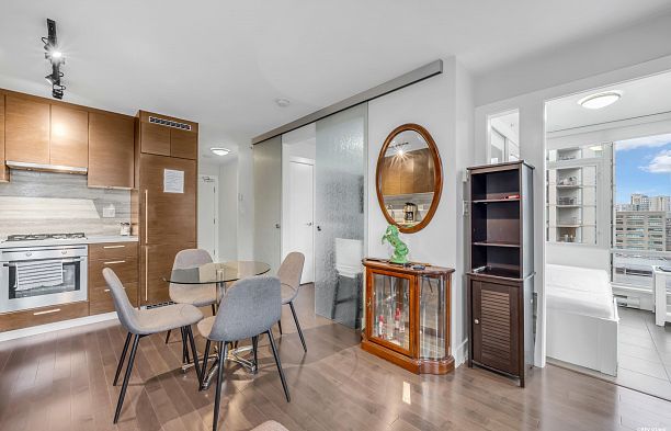 1602 535 Smithe Street Downtown VW