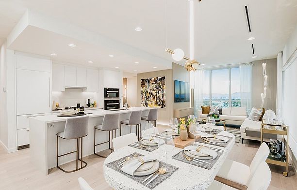 2304 485 W 42nd Avenue Oakridge VW