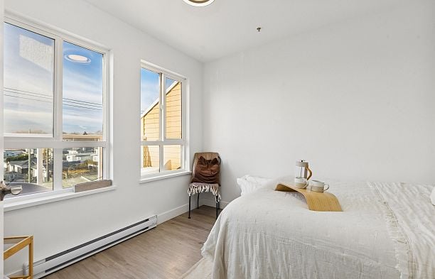 PH5 1503 W 66th Avenue S.W. Marine