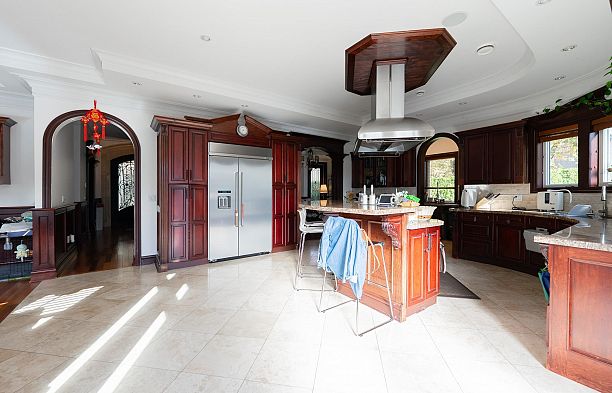 2502 W 36th Avenue MacKenzie Heights