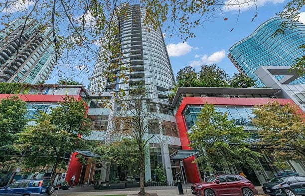 1002 833 Homer Street Downtown VW