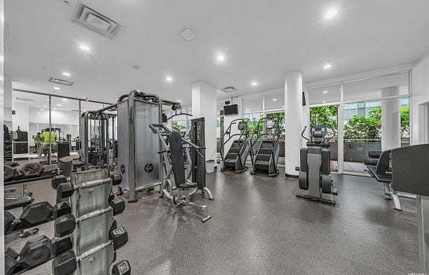 1002 833 Homer Street Downtown VW