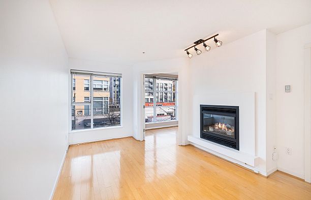 310 2768 Cranberry Drive Kitsilano