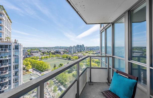 2208 63 KEEFER PLACE, Vancouver BC V6B 6N6 Downtown VW