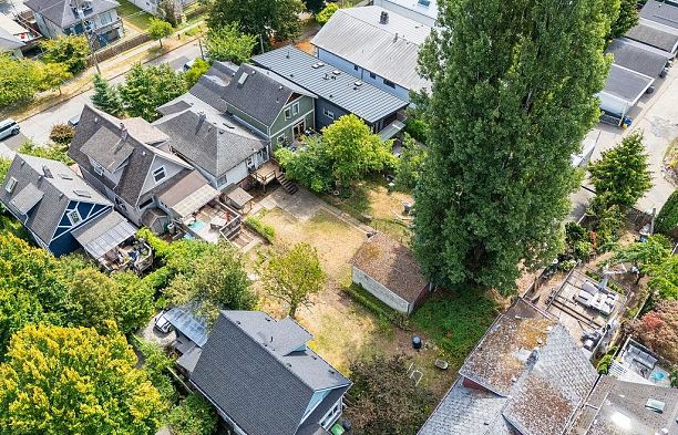 4225 John Street Main