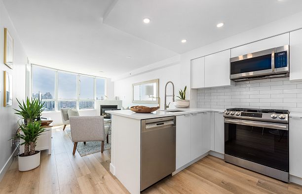 2208 63 KEEFER PLACE, Vancouver BC V6B 6N6 Downtown VW