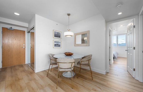 2208 63 KEEFER PLACE, Vancouver BC V6B 6N6 Downtown VW