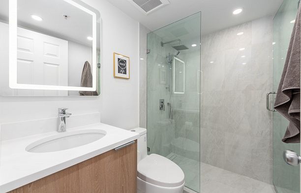 2208 63 KEEFER PLACE, Vancouver BC V6B 6N6 Downtown VW