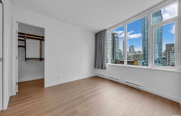 1002 833 Homer Street Downtown VW