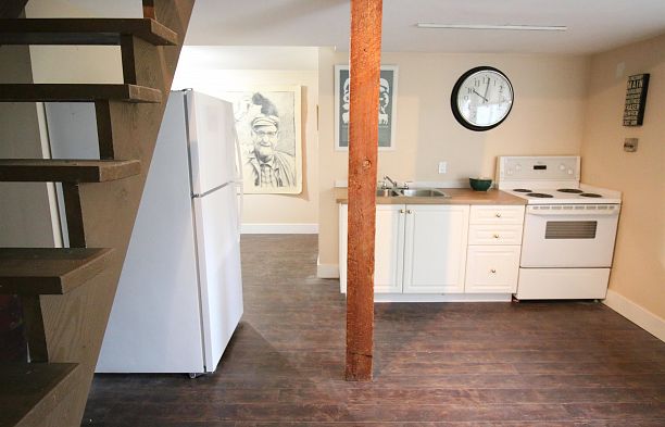 4225 John Street Main