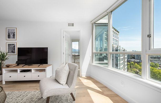 2208 63 KEEFER PLACE, Vancouver BC V6B 6N6 Downtown VW