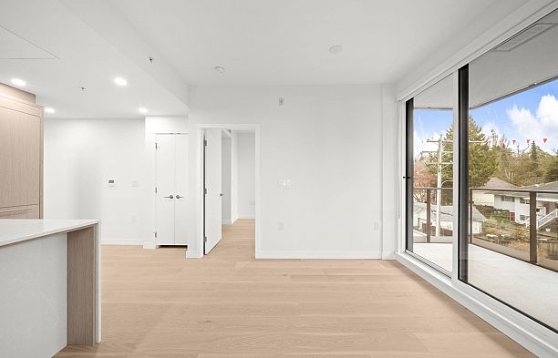 305 5212 Cambie Street Cambie