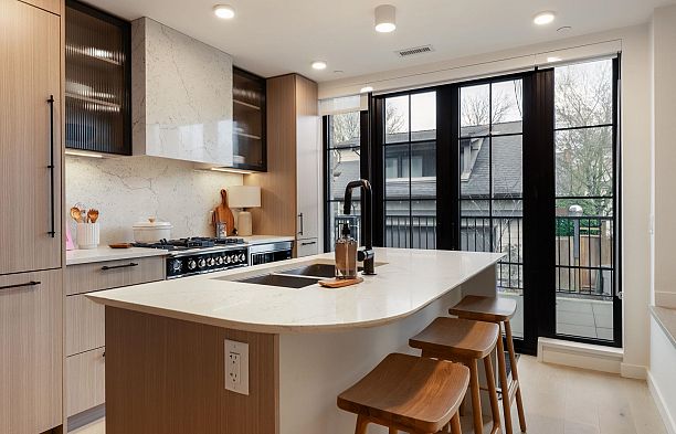 197 W King Edward Ave Street Cambie