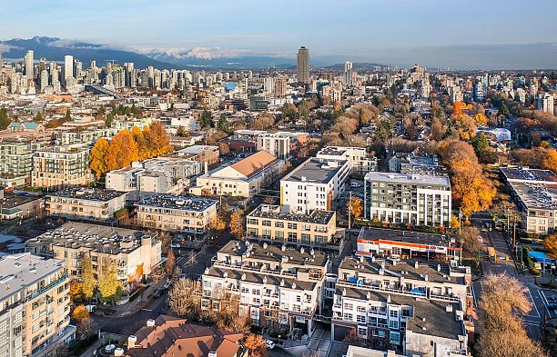 310 2768 Cranberry Drive Kitsilano