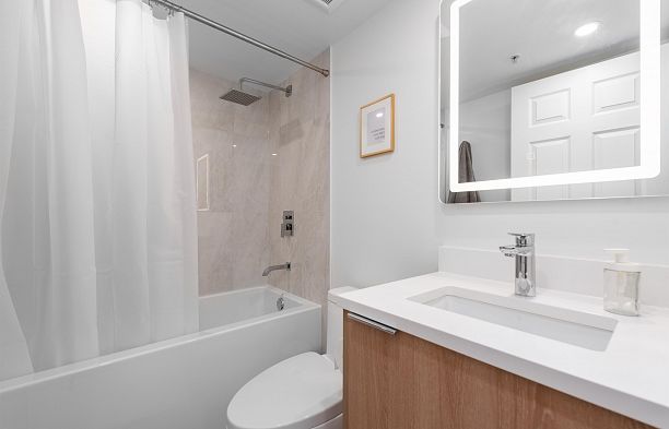 2208 63 KEEFER PLACE, Vancouver BC V6B 6N6 Downtown VW