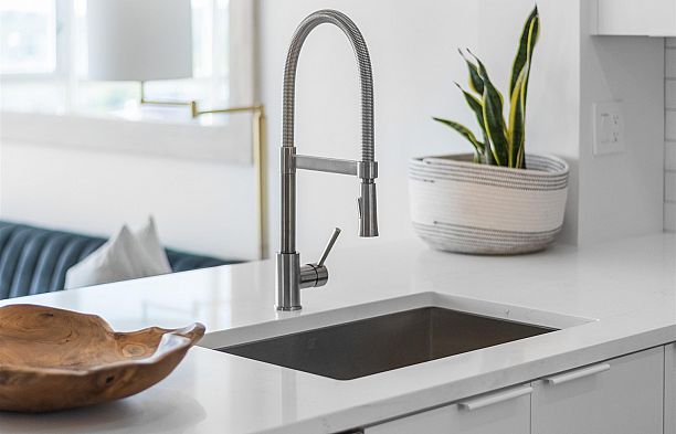 2208 63 KEEFER PLACE, Vancouver BC V6B 6N6 Downtown VW