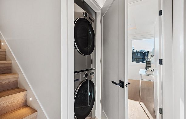 2 3620 W 20th Avenue Dunbar