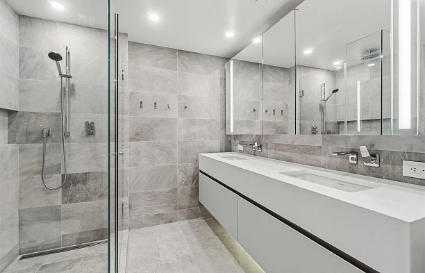 1002 889 Pacific Street Downtown VW