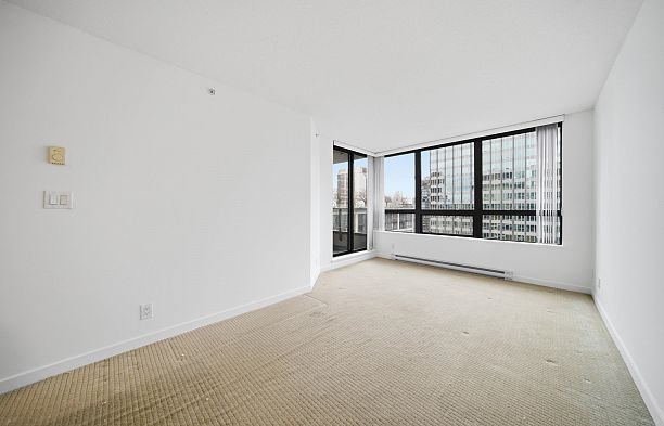 1908 938 Smithe Street Downtown VW