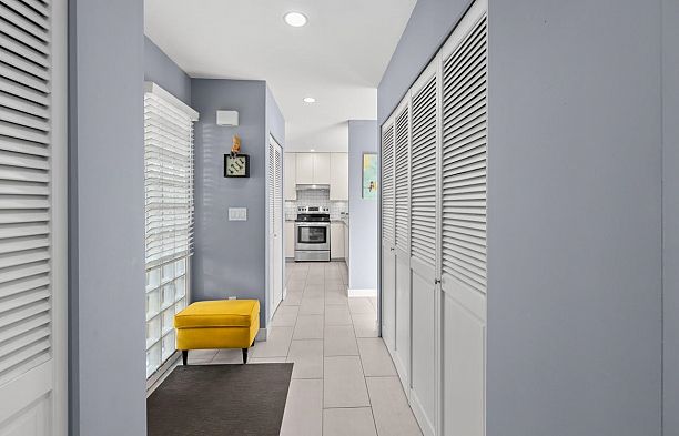 6 2880 W 33rd Avenue MacKenzie Heights