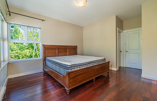 6602 Arbutus Street S.W. Marine