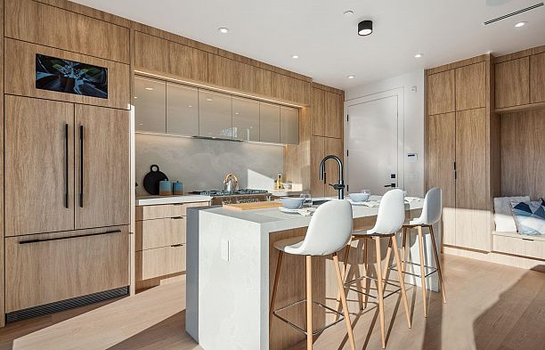 2 3620 W 20th Avenue Dunbar