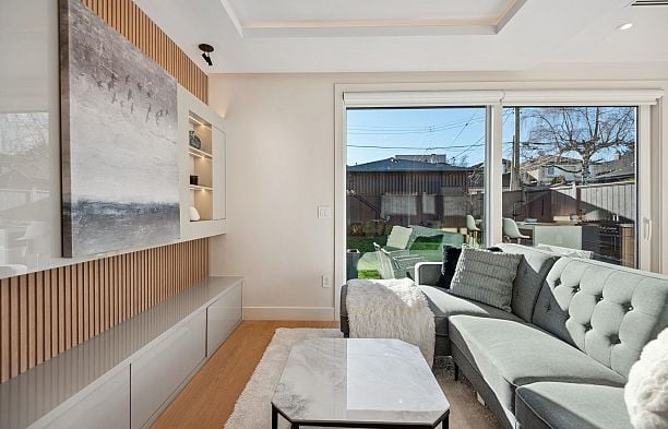 2 3620 W 20th Avenue Dunbar