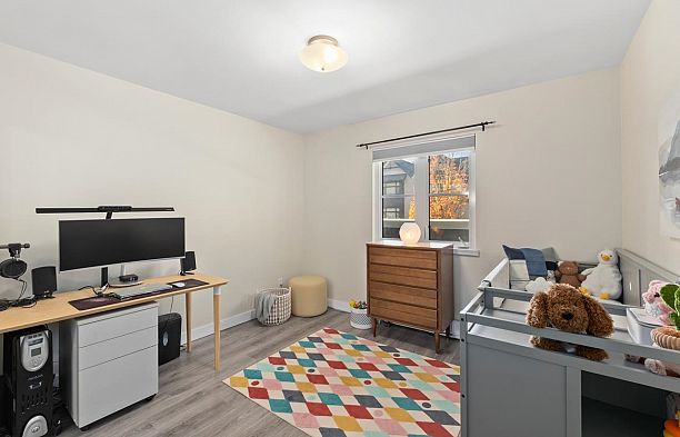 6 2880 W 33rd Avenue MacKenzie Heights