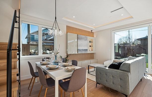 2 3620 W 20th Avenue Dunbar