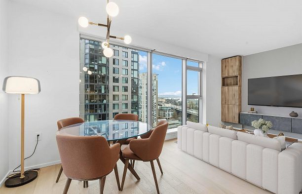 1002 889 Pacific Street Downtown VW