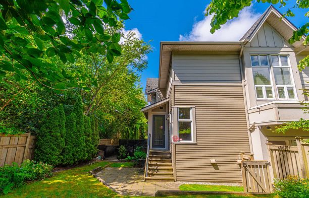 6602 Arbutus Street S.W. Marine