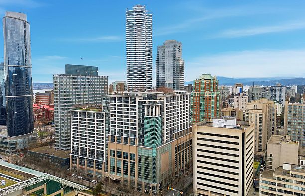 1908 938 Smithe Street Downtown VW