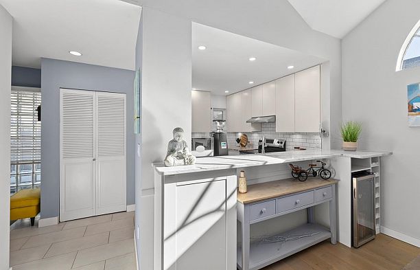 6 2880 W 33rd Avenue MacKenzie Heights