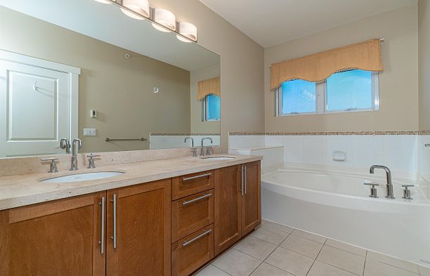 6602 Arbutus Street S.W. Marine