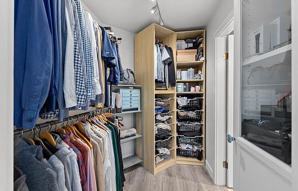 6 2880 W 33rd Avenue MacKenzie Heights