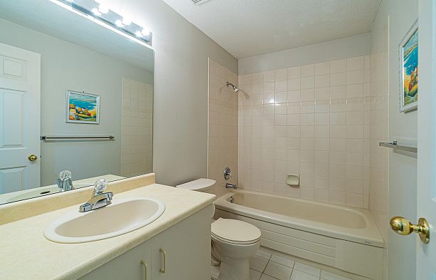 2922 W 22nd Avenue Arbutus