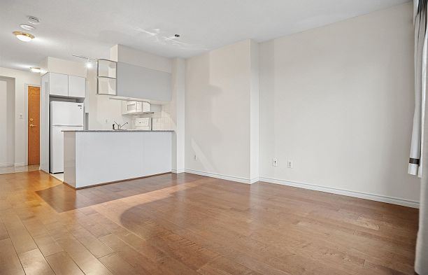 2409 1189 Howe Street Downtown VW