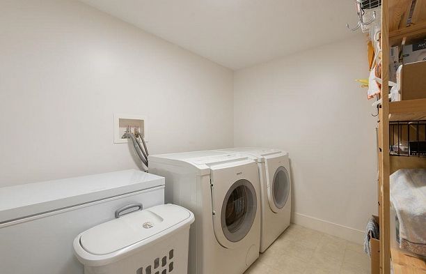 5952 Chancellor Mews University VW