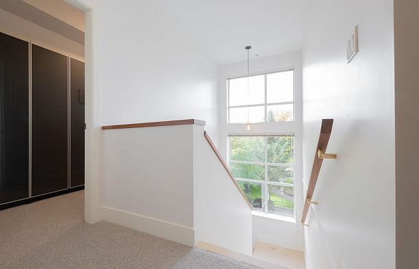 5952 Chancellor Mews University VW