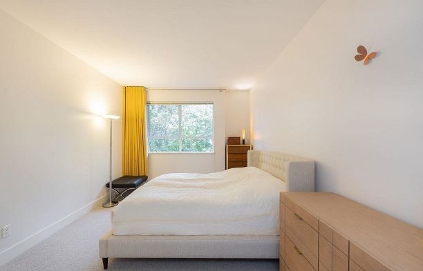 5952 Chancellor Mews University VW