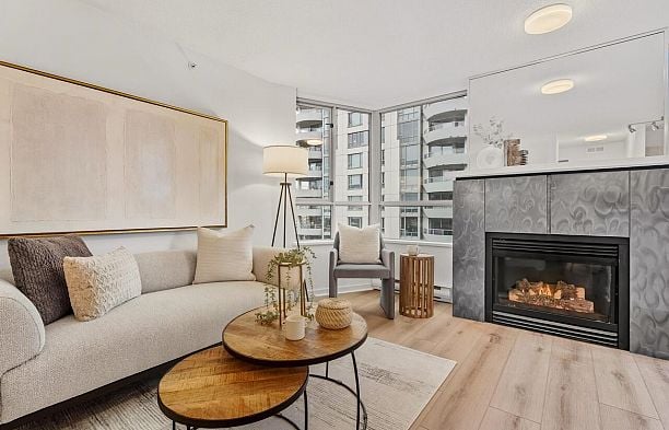 1407 1003 Pacific Street West End VW