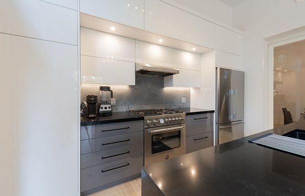 5952 Chancellor Mews University VW