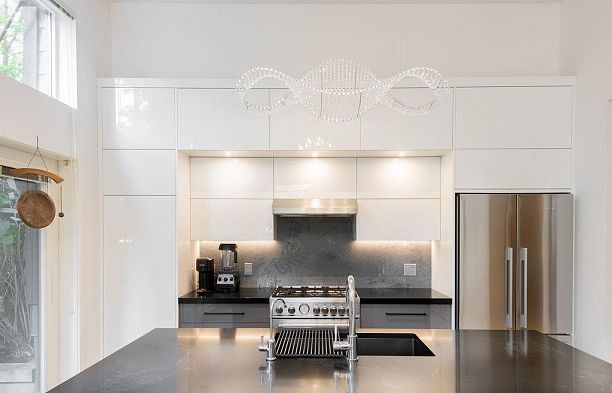 5952 Chancellor Mews University VW