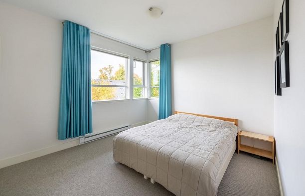 5952 Chancellor Mews University VW