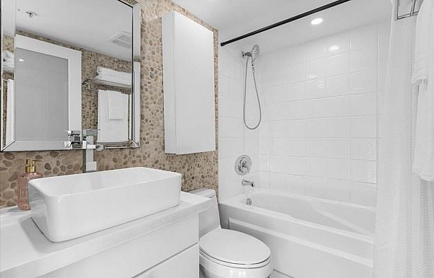 801 1238 Richards Street Yaletown