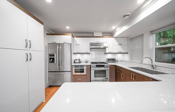 2388 Macdonald Street Kitsilano